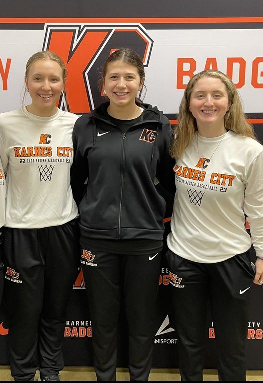  Madison Gwosdz, Kaslyn Moczygemba, and Jayden Loya