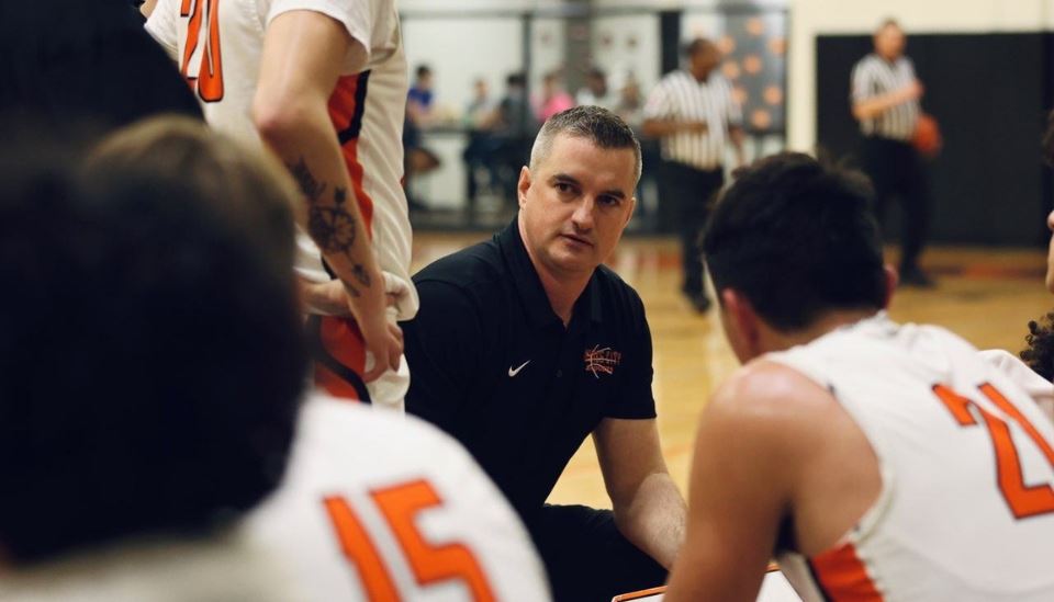  Coach Armstrong